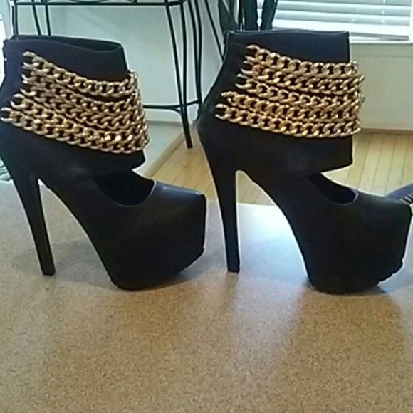 💰💰Privileged Chain Platform Booties💰💰 - Picture 2 of 5